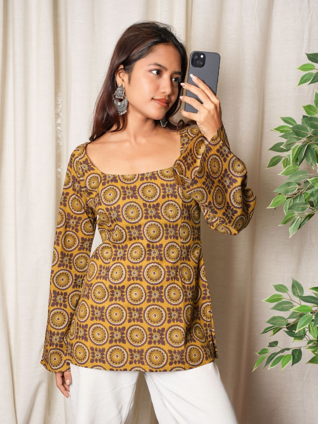 Tarini Deep Back Sleeved Kurti NISHORAMA