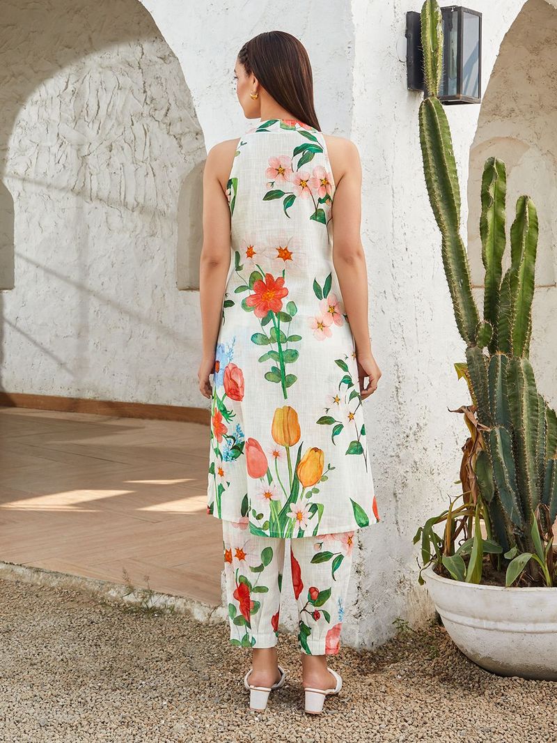 Women Floral Printed Regular Kurta With Salwar