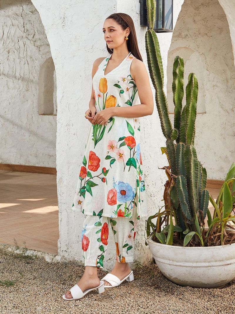 Women Floral Printed Regular Kurta With Salwar