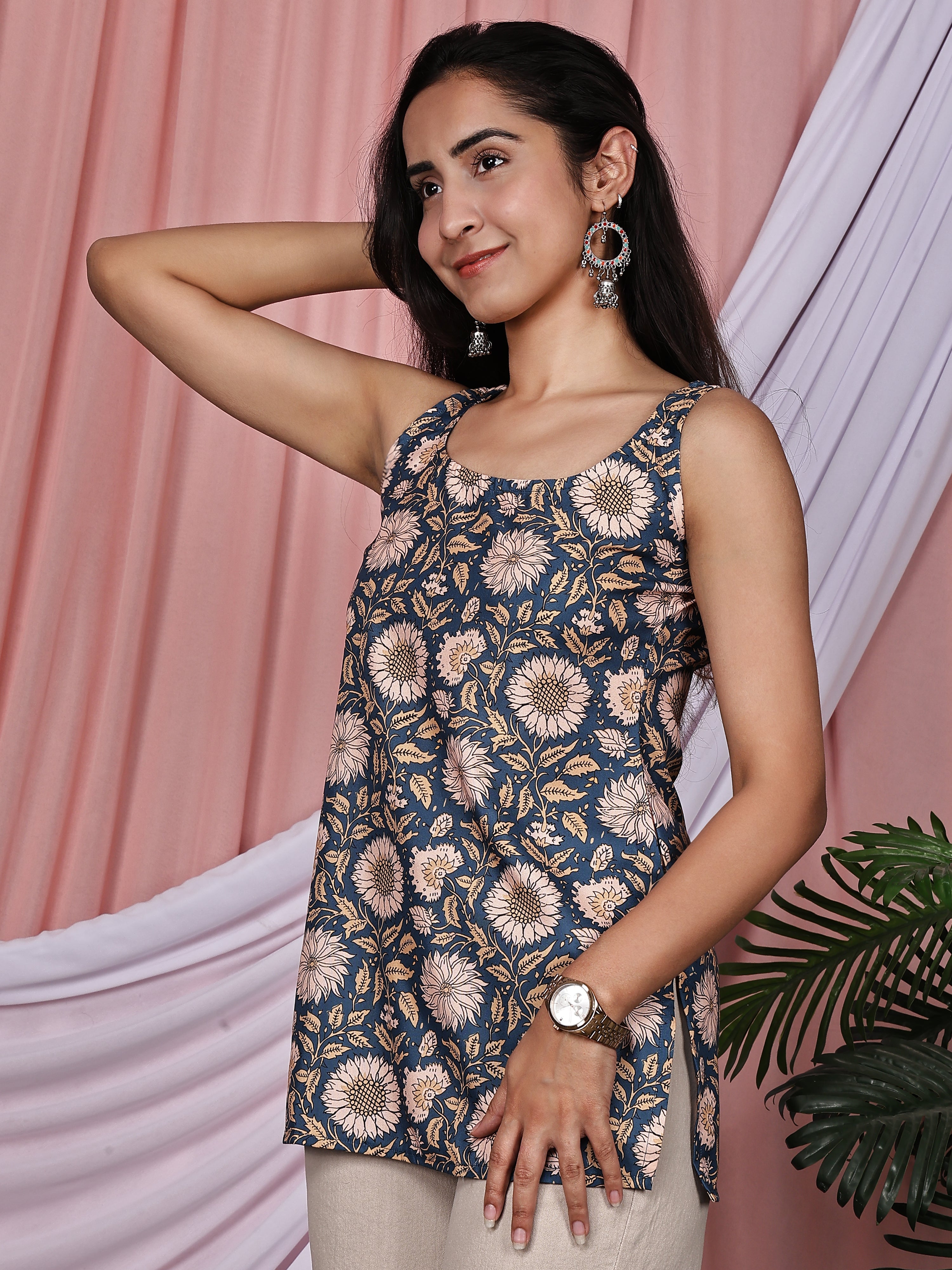 Women Blue & Beige Floral Printed Cotton Tunic with Back Dori