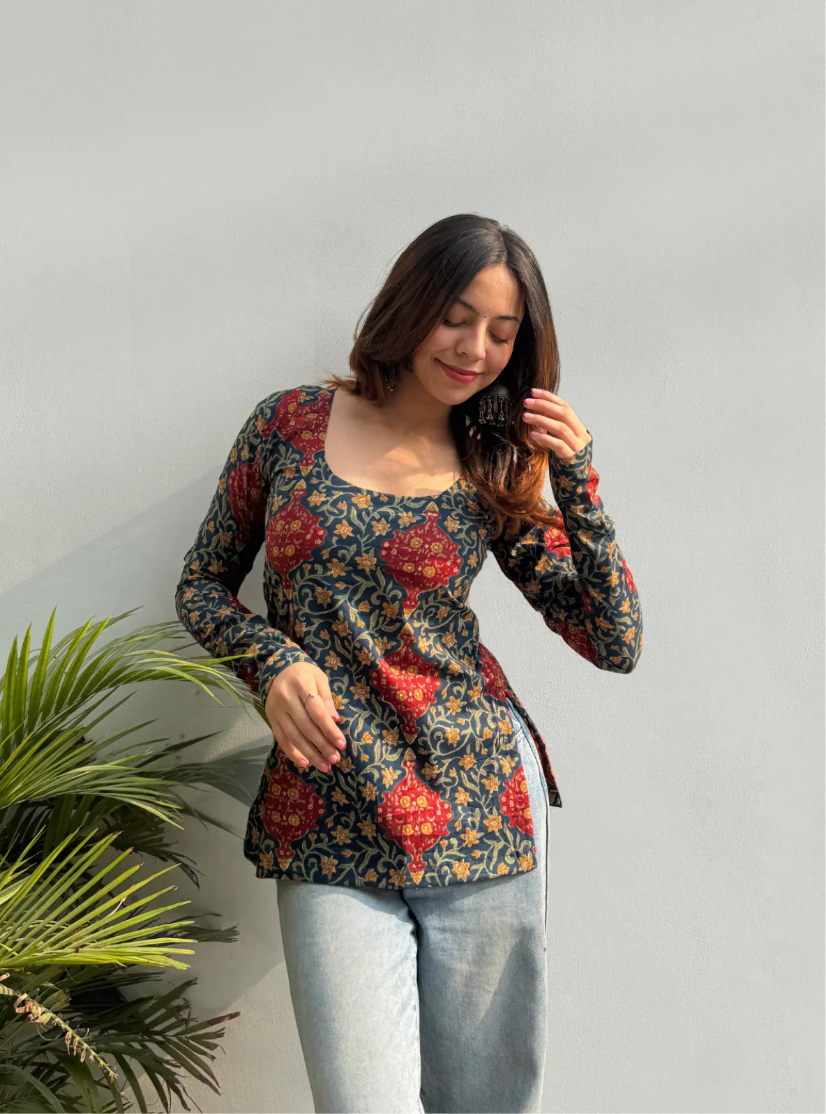 Women Blue Esthetic Flower Print  Kurti