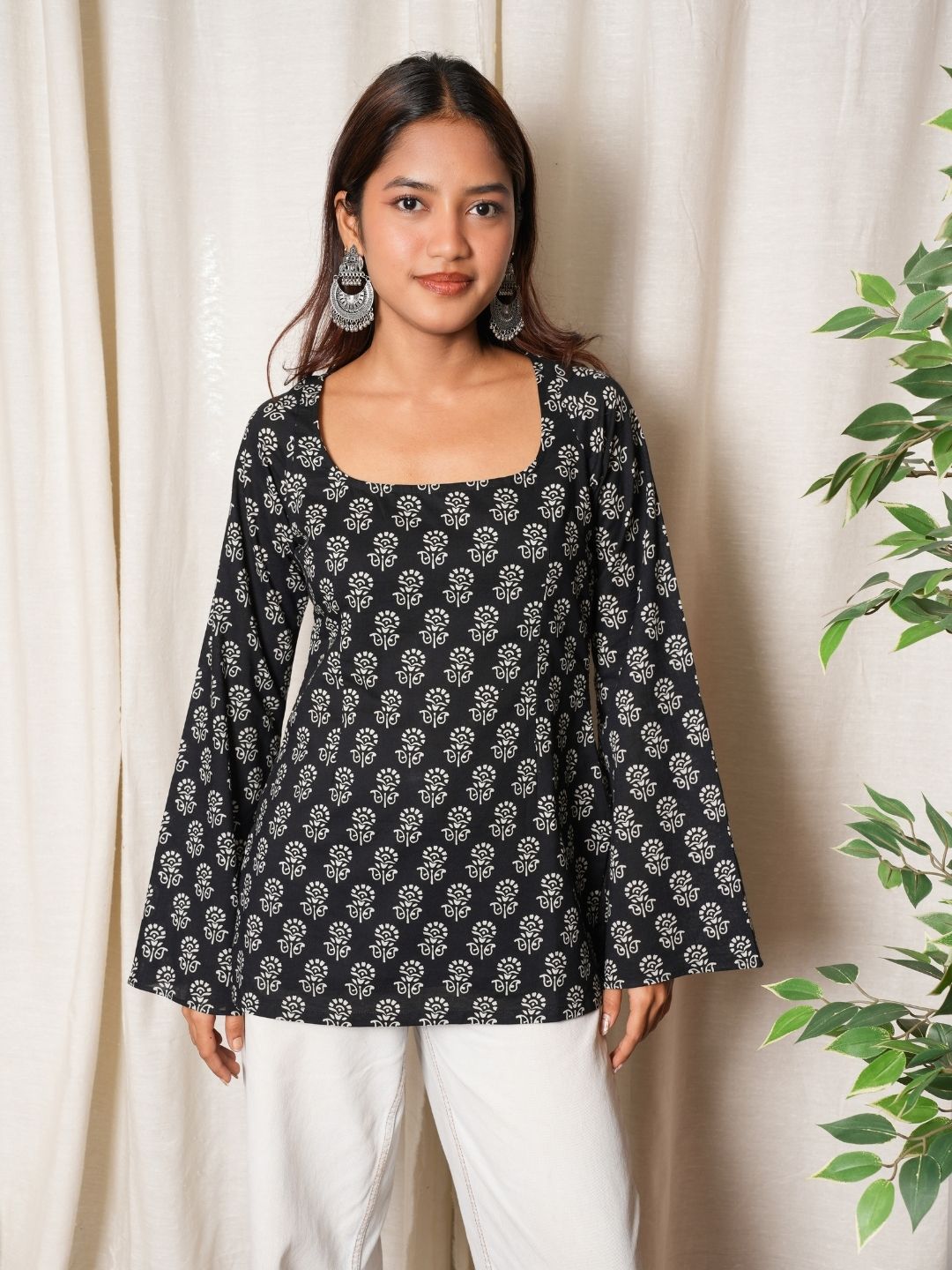Komal Deep Back Sleeved Kurti NISHORAMA