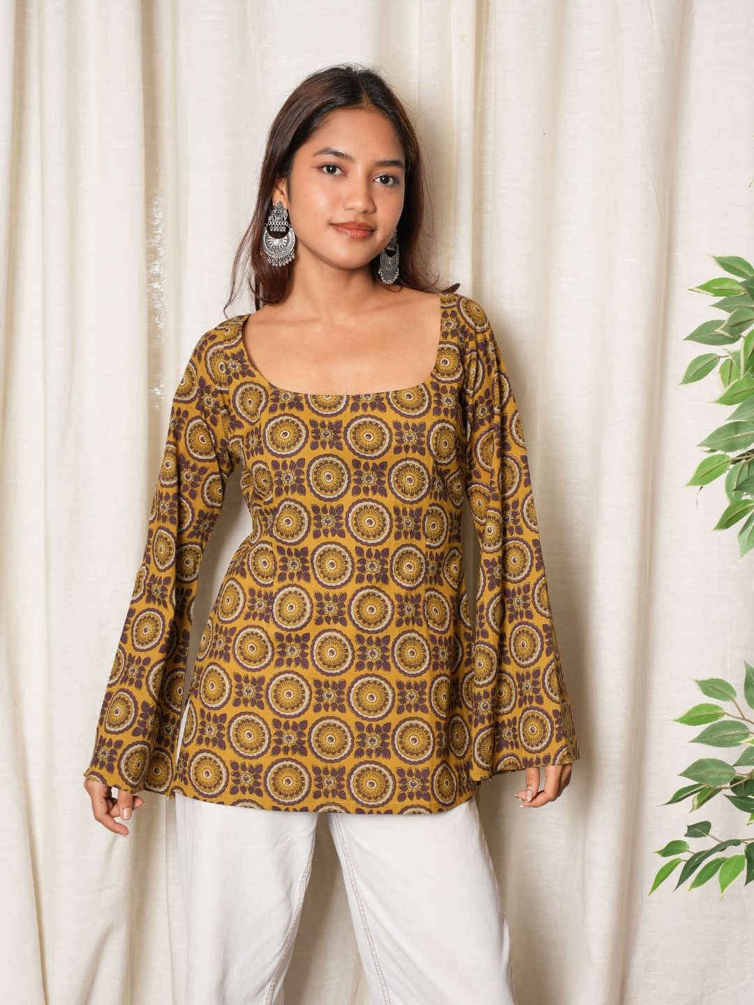 Tarini Deep Back Sleeved Kurti NISHORAMA