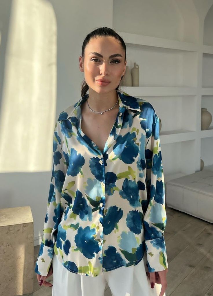 Elegant Women's blue floral print blouse