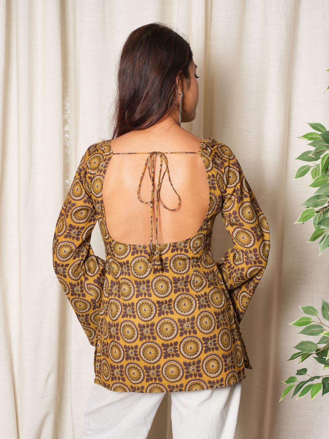 Tarini Deep Back Sleeved Kurti NISHORAMA