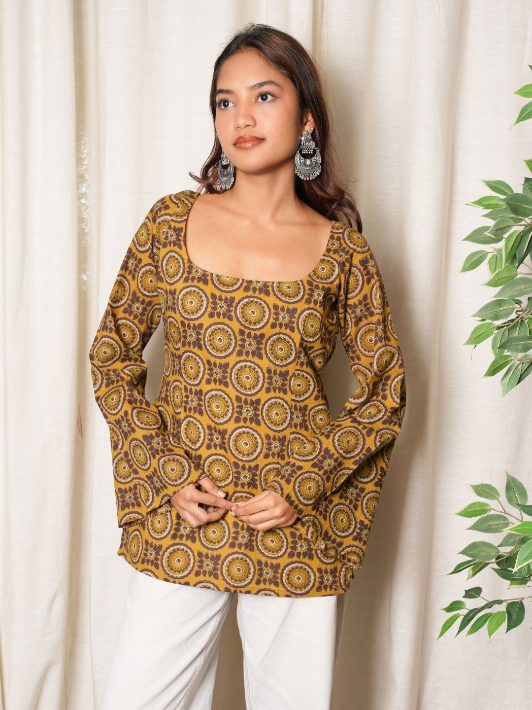 Tarini Deep Back Sleeved Kurti NISHORAMA