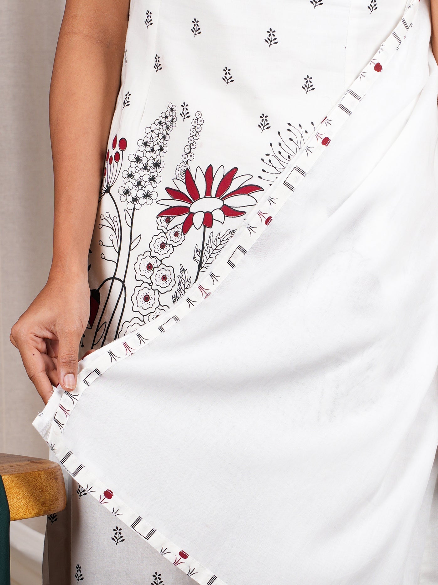 Gun-Gun Deep Back kurti dupatta & Pants Set NISHORAMA