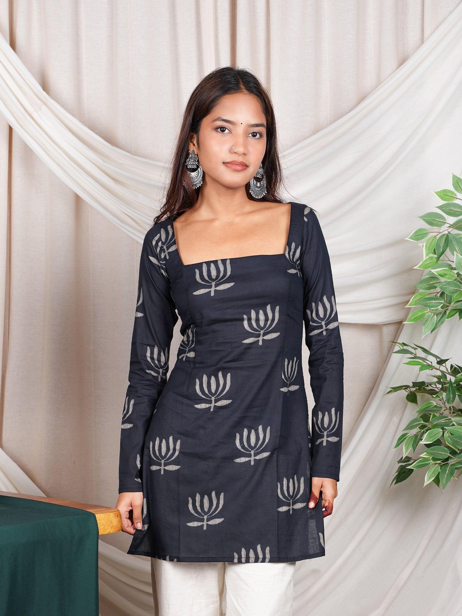 Heer Sleeved Corset Kurti NISHORAMA