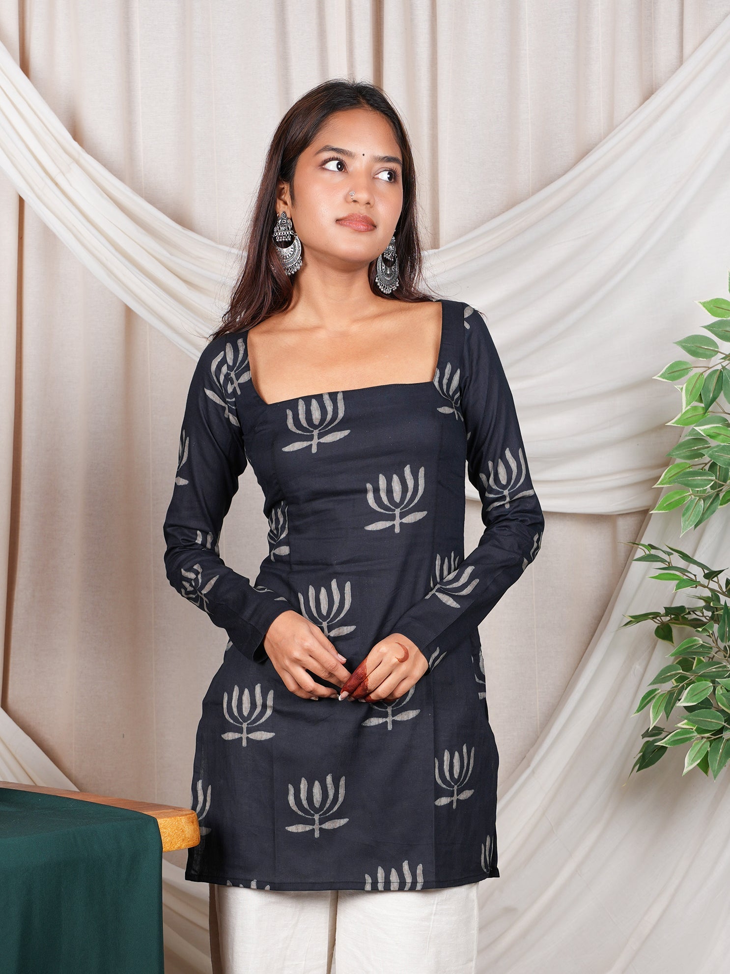 Heer Sleeved Corset Kurti NISHORAMA