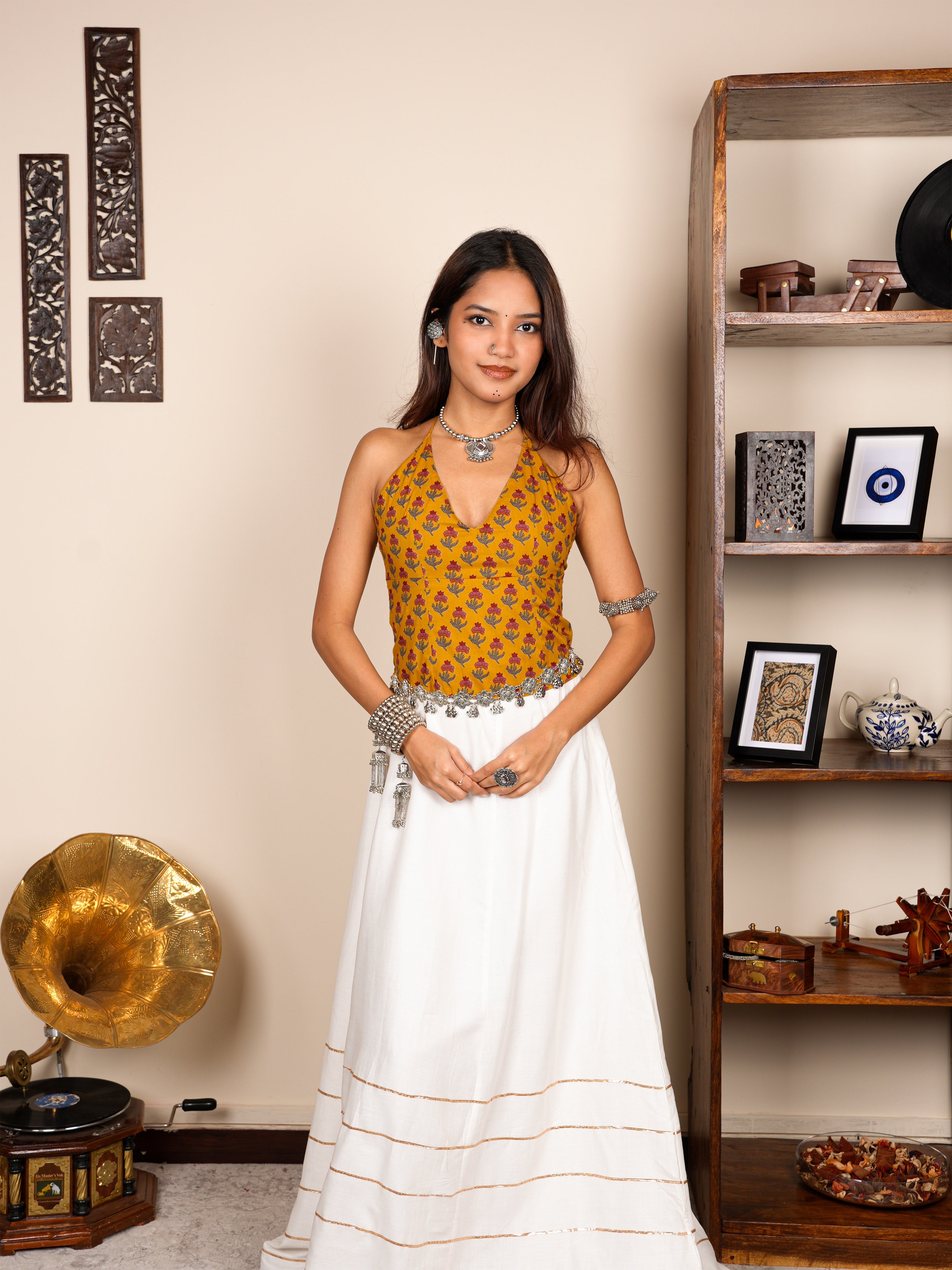 Yana Halter Neck Top NISHORAMA