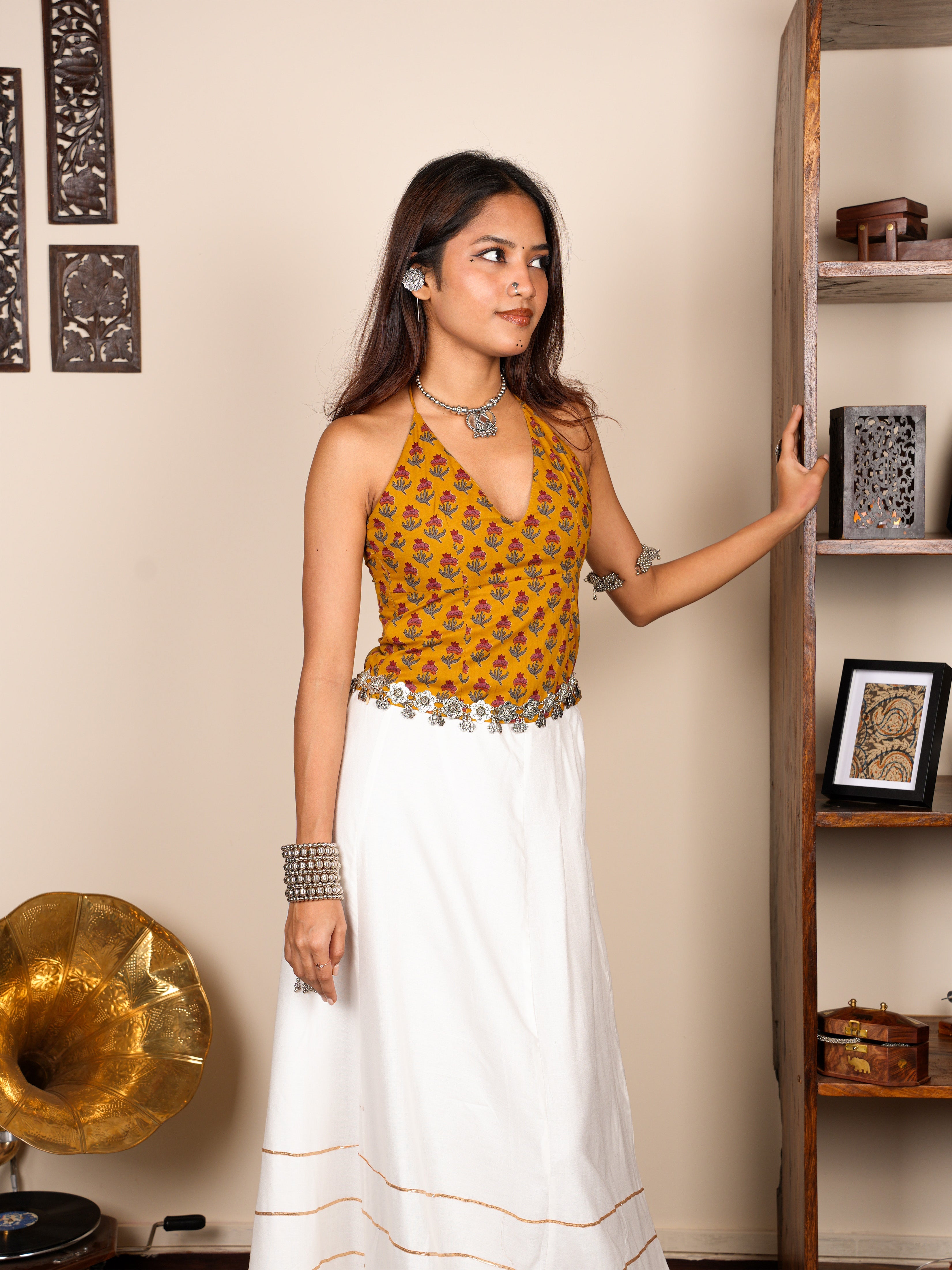 Yana Halter Neck Top NISHORAMA