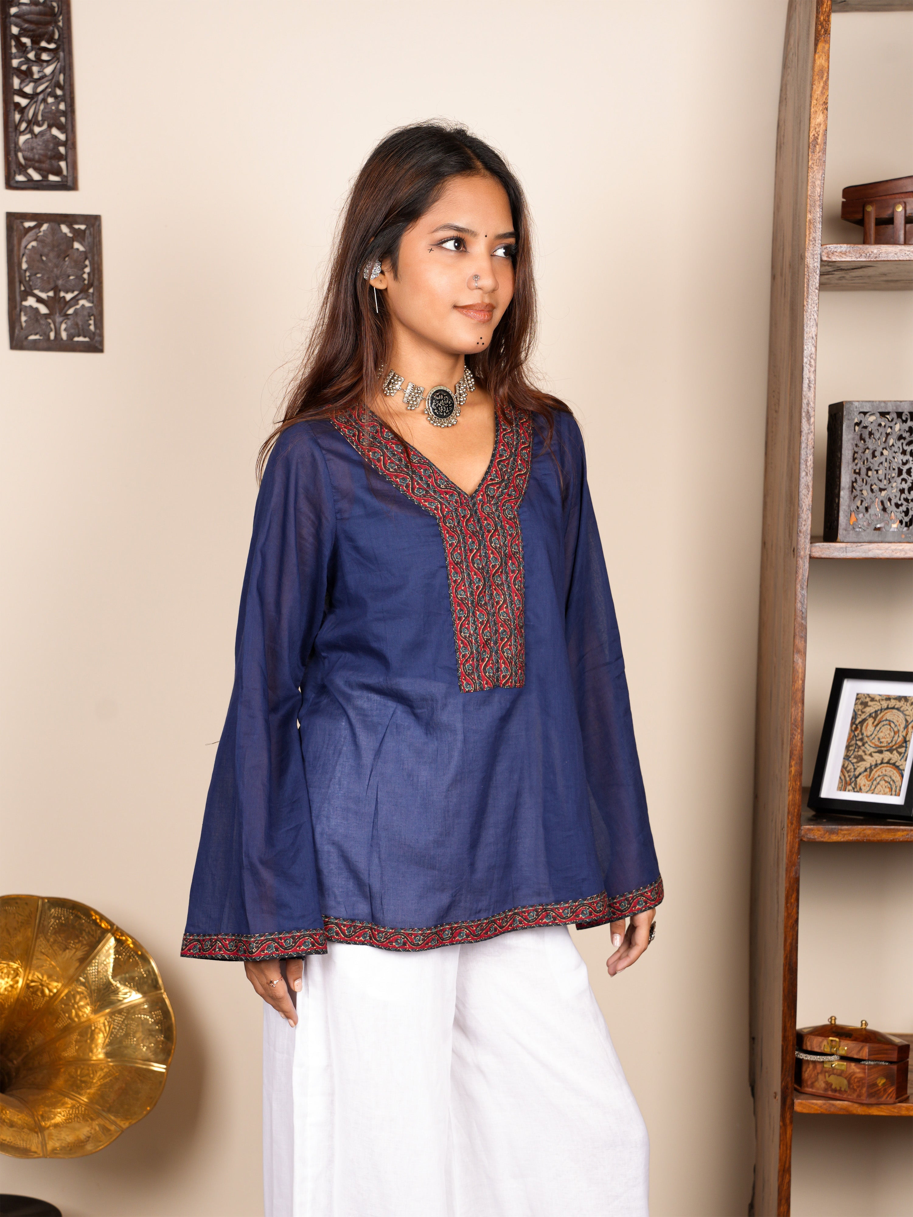 Sarayna Mul Cover-Up Kurti NISHORAMA