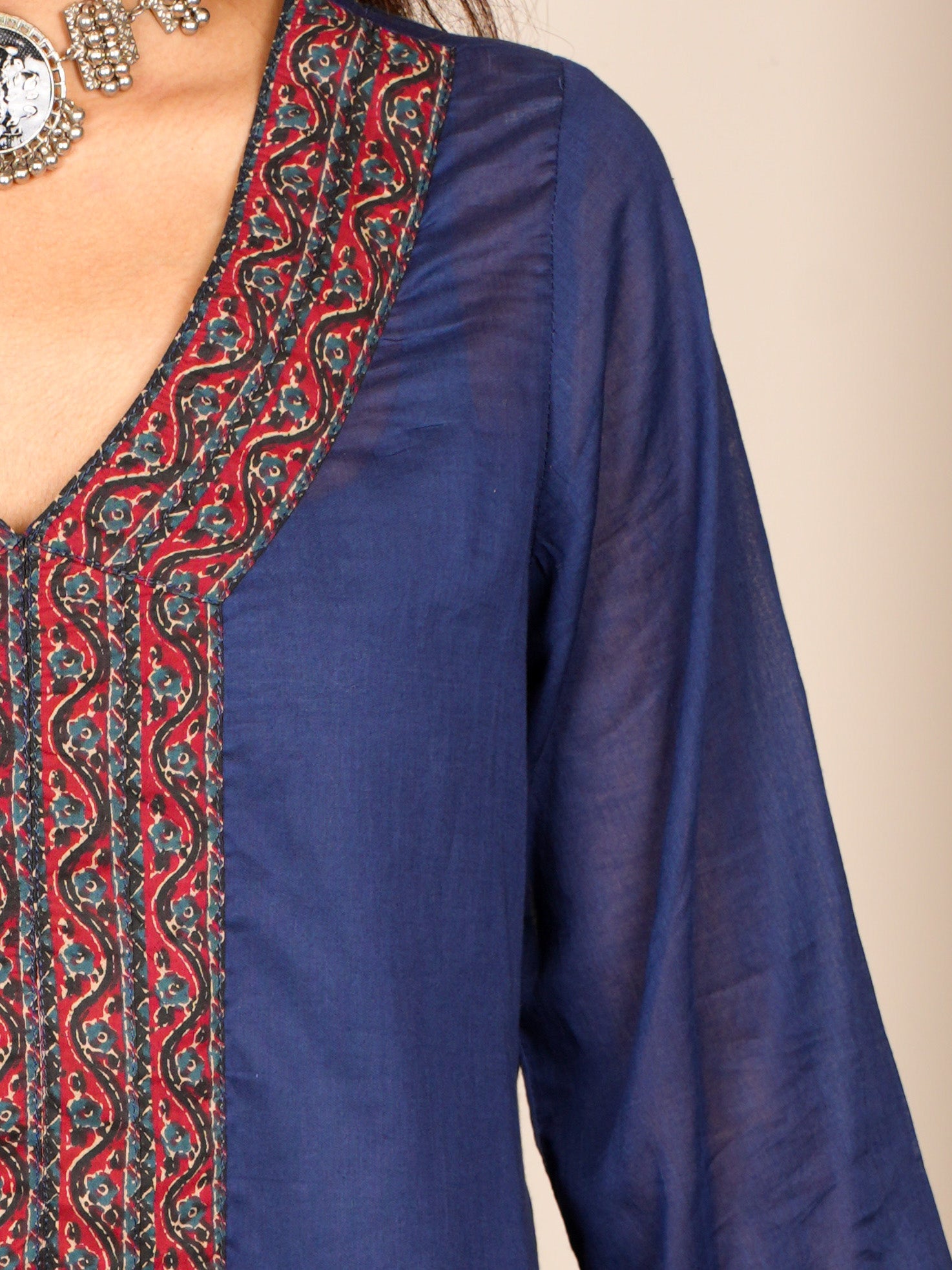 Sarayna Mul Cover-Up Kurti NISHORAMA