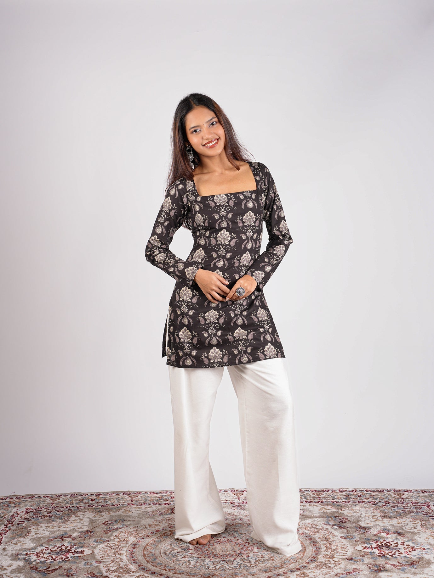 Kajal Sleeved Corset Kurti NISHORAMA