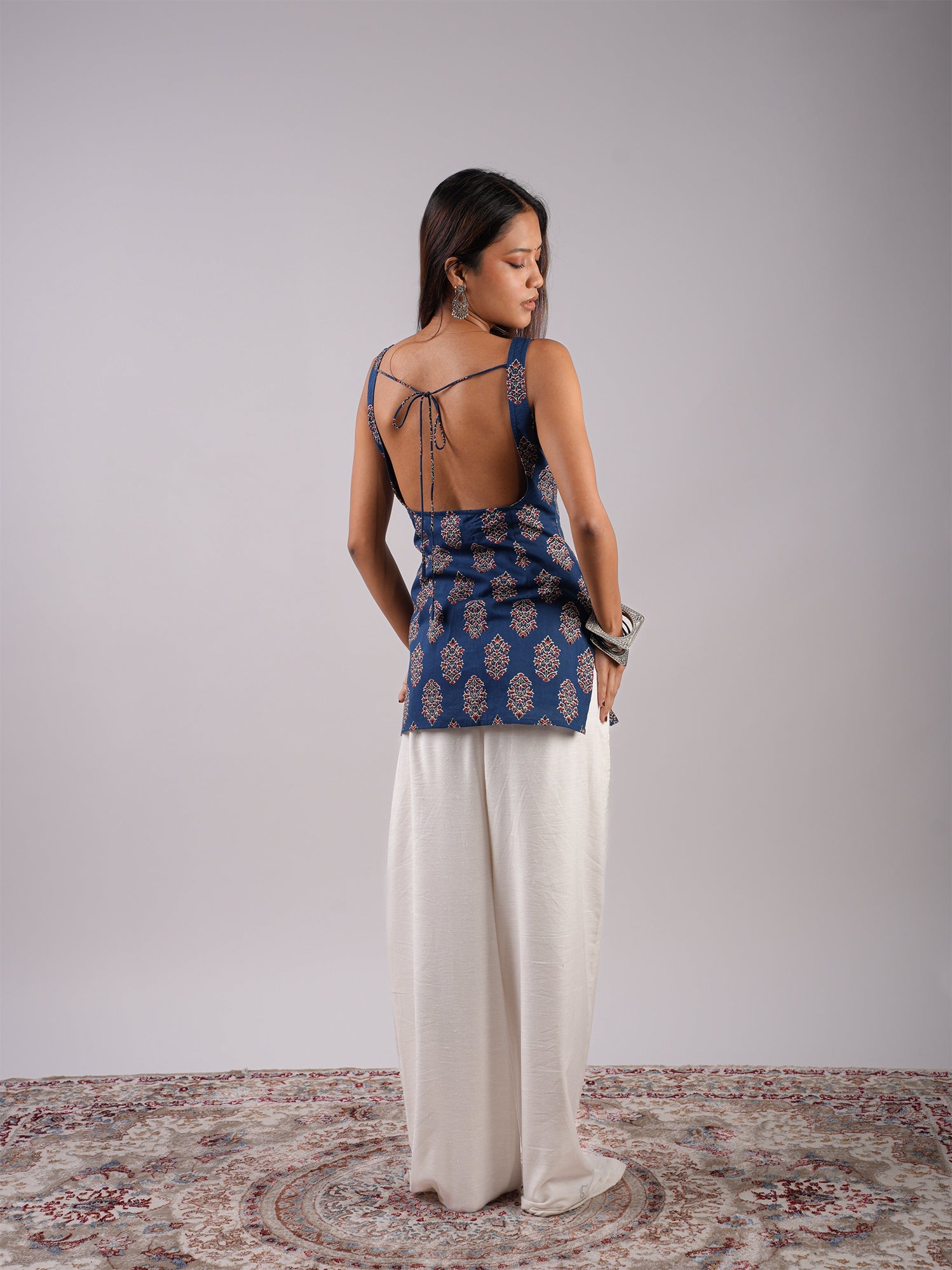Suhani Deep Back Kurti NISHORAMA