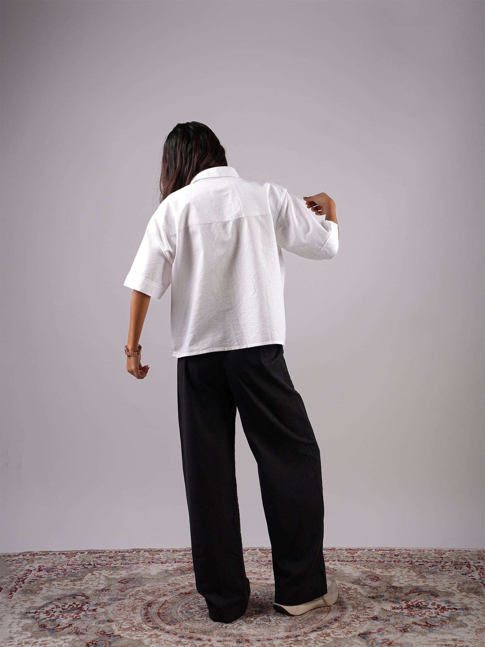 Oversized White Linen Crop Shirt NISHORAMA