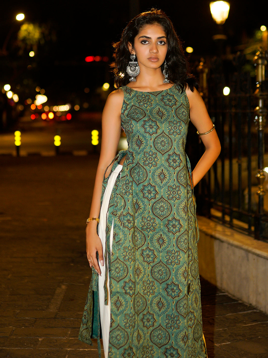 Maia Cape Kurti NISHORAMA