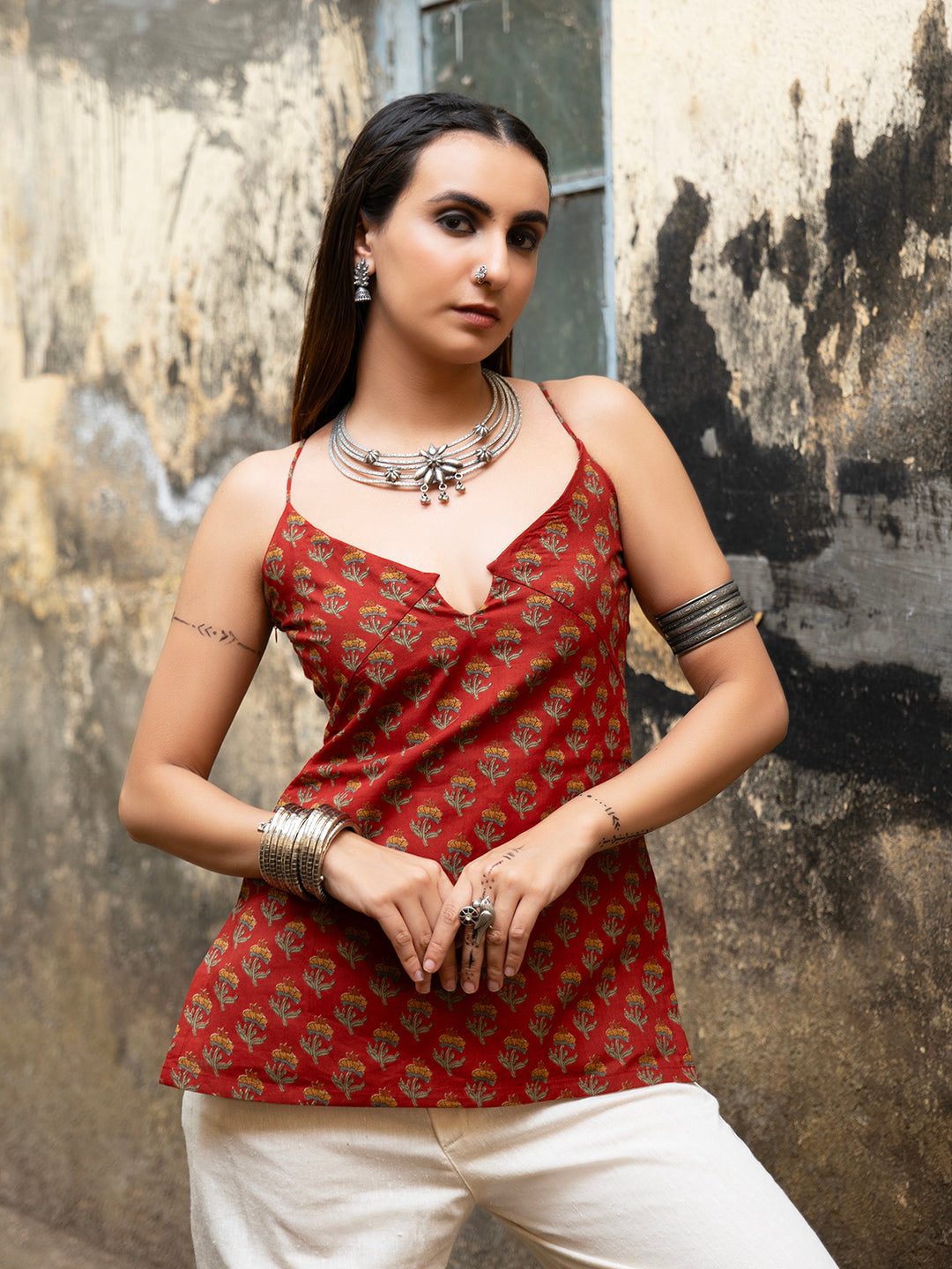 Reem top NISHORAMA
