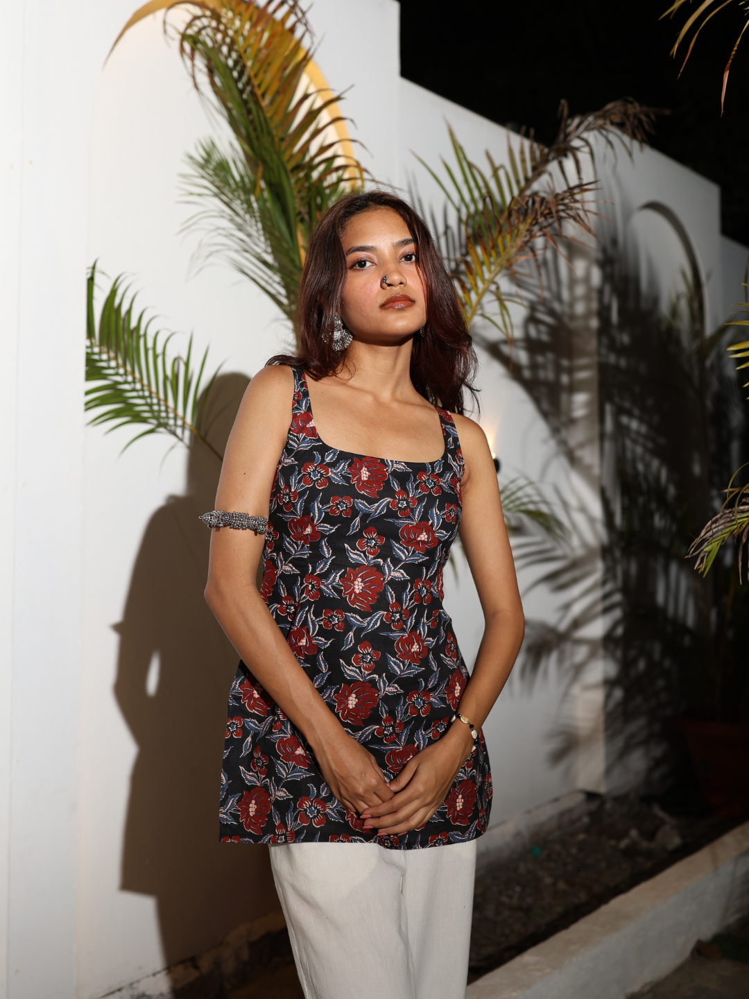 Sasha Deep Back Kurti NISHORAMA