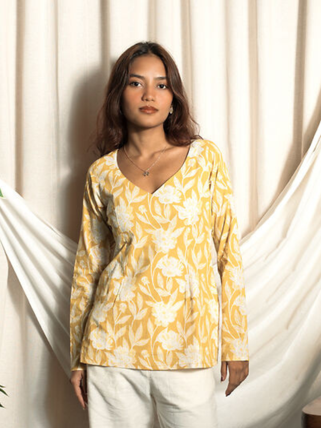 Nafeesa Full Sleeved Kurti NISHORAMA