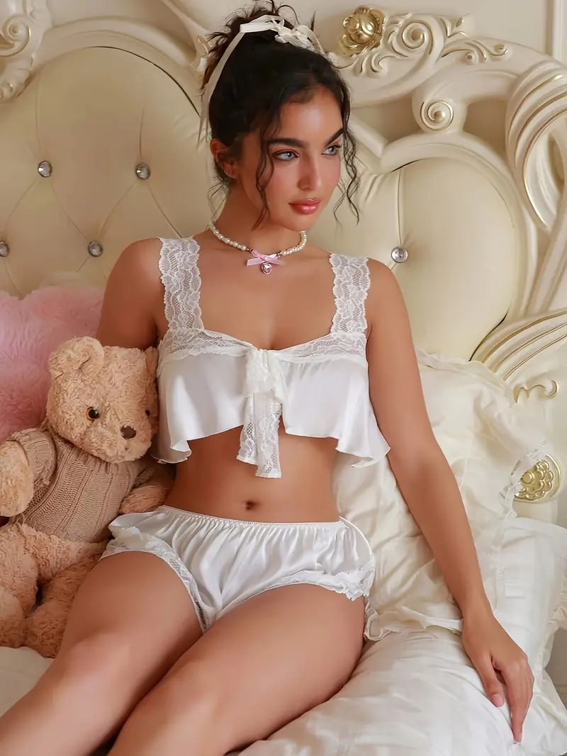 Fashion Charm Design Lingerie Set