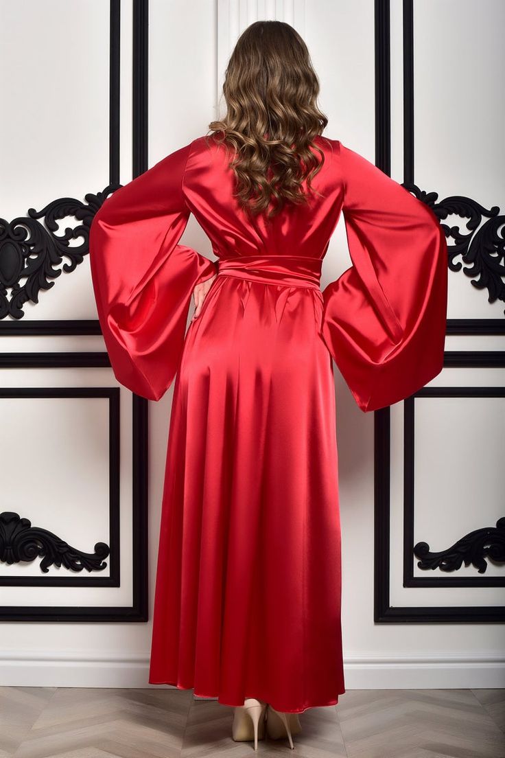 Elegant Solid Long Sleeve House Robe