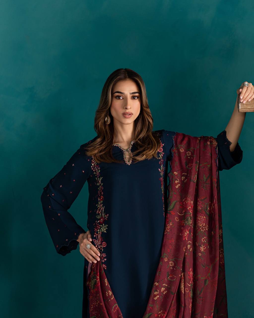 Natural Crep Silk Top-Bottom And Dupatta Set Mahathya
