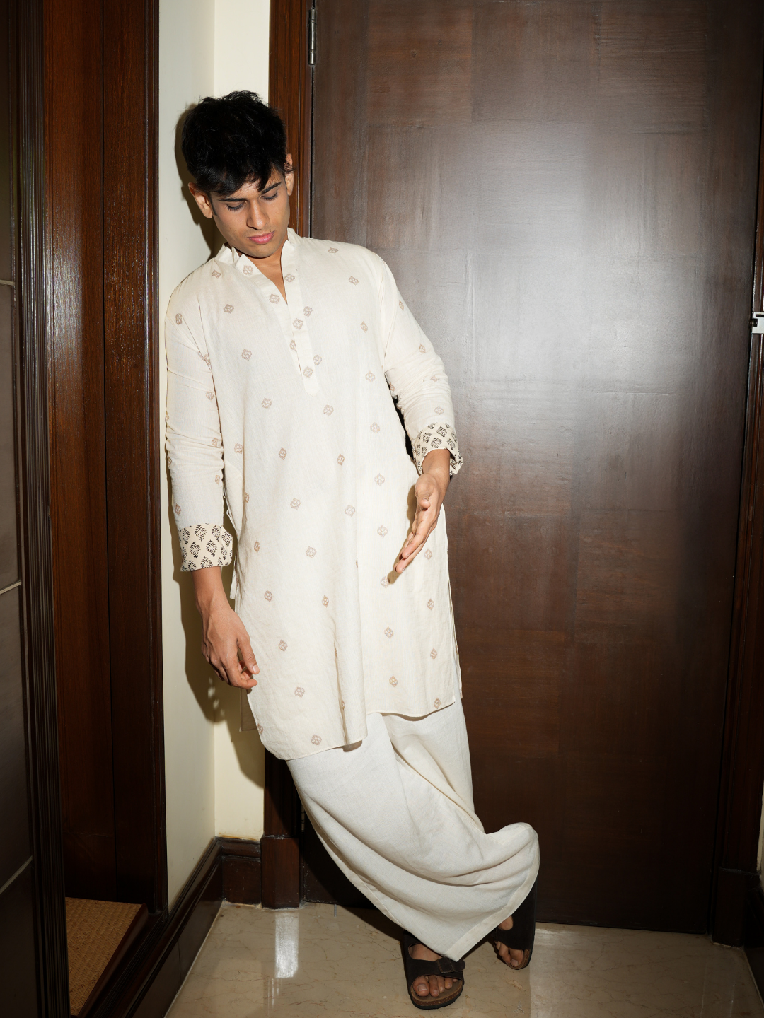 Nek Inverted Sleeves Long Kurta NISHORAMA